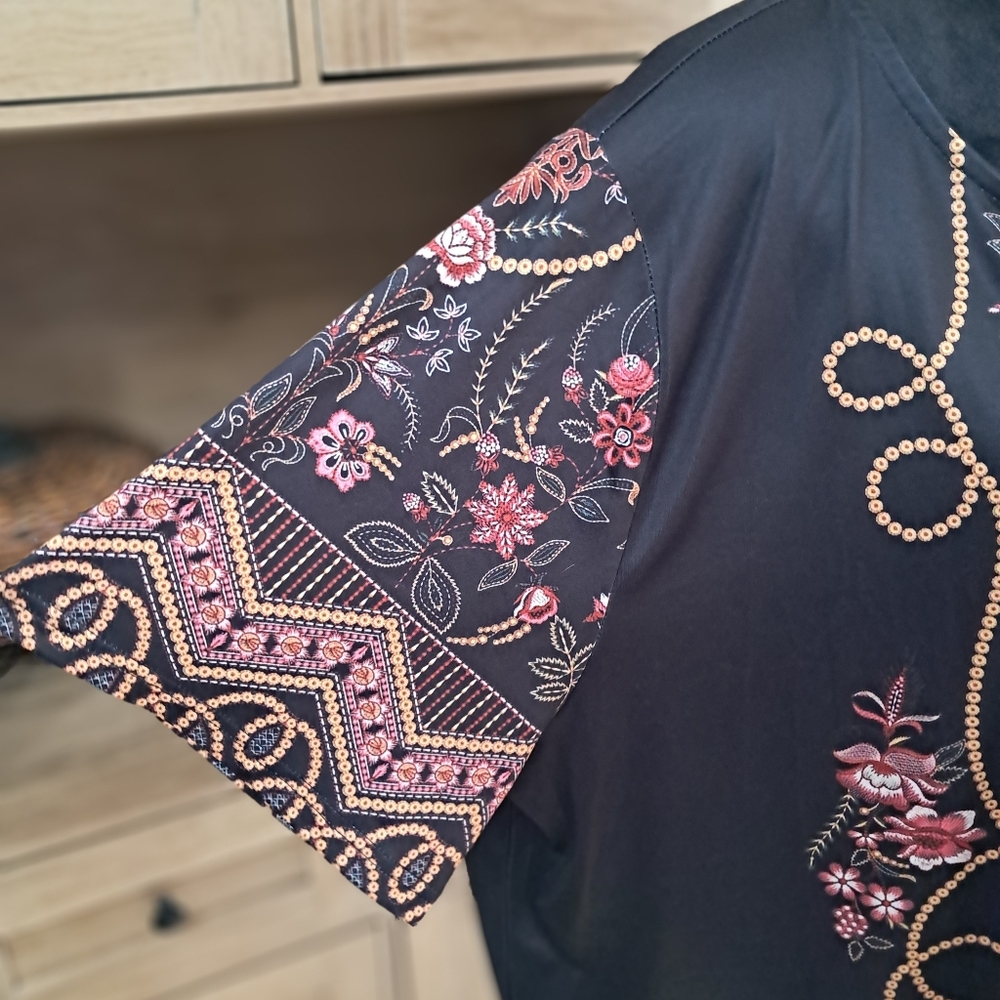Tunic Blouse Black Colorful Pattern Short Sleeve Scoop Neck Artsy Day To Night - Picture 6 of 9
